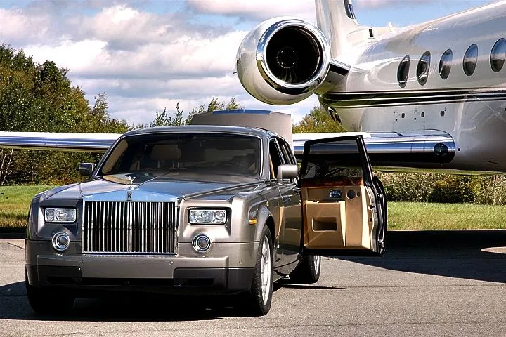 Rolls Royce Car Rental for Airport Pickup & Drop